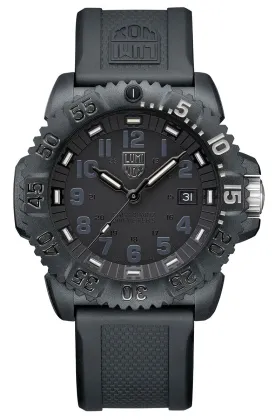 Optimized Product Title: Durable Luminox Navy Seal CARBONOX Mens Diving Watch with Black Rubber Strap and Date Feature